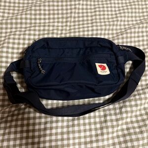 Navy Fjällräven Belt Bag